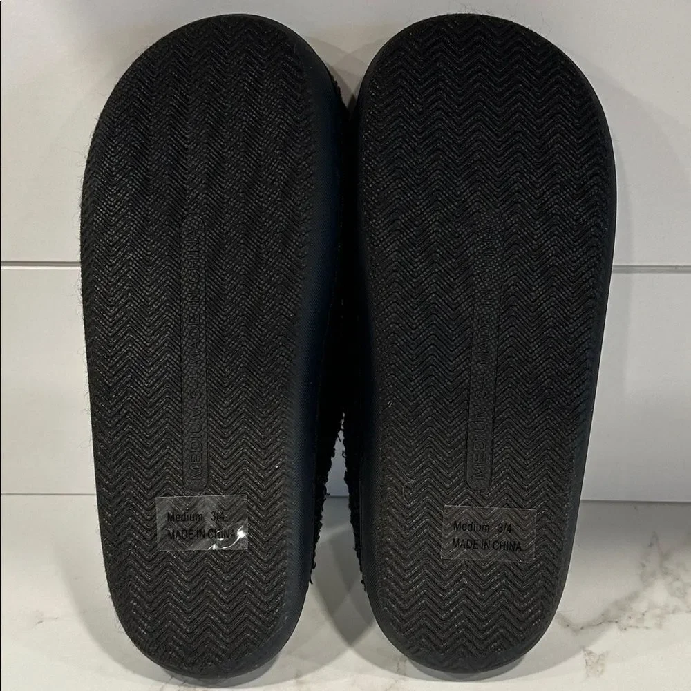 Capellini Kids Gamer Themed Slippers Indoor NEW Size 3/4 Black Faux Fur Medium